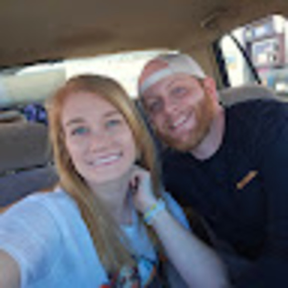 Meet your Posher, Amanda - Picture 1 of 1